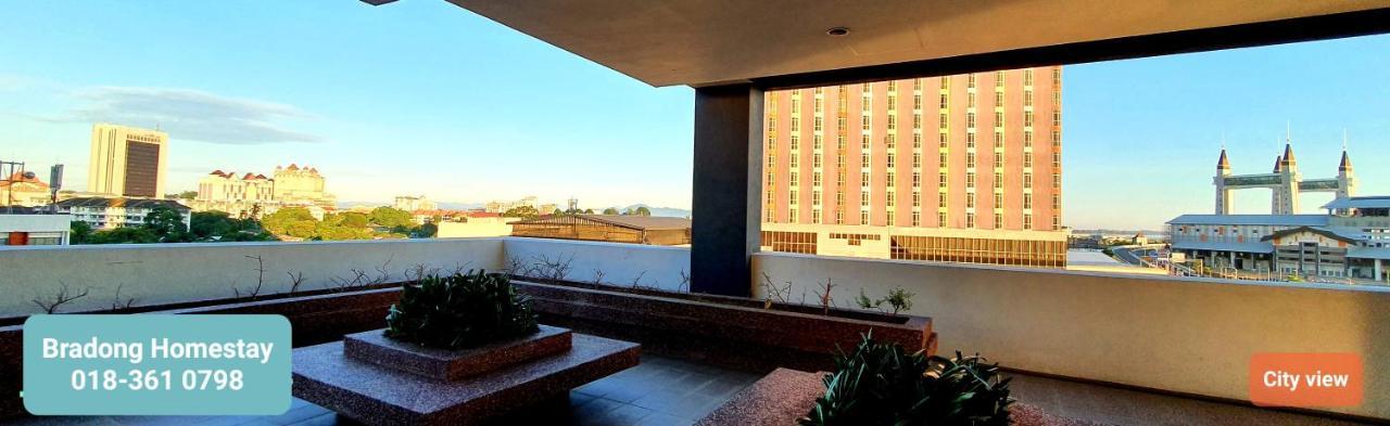 Bradong - Musllm Only, 3 Queen Bedrooms, Seaview, Infinity Pool, Gym, Near Drawbridge & Ktcc Mall