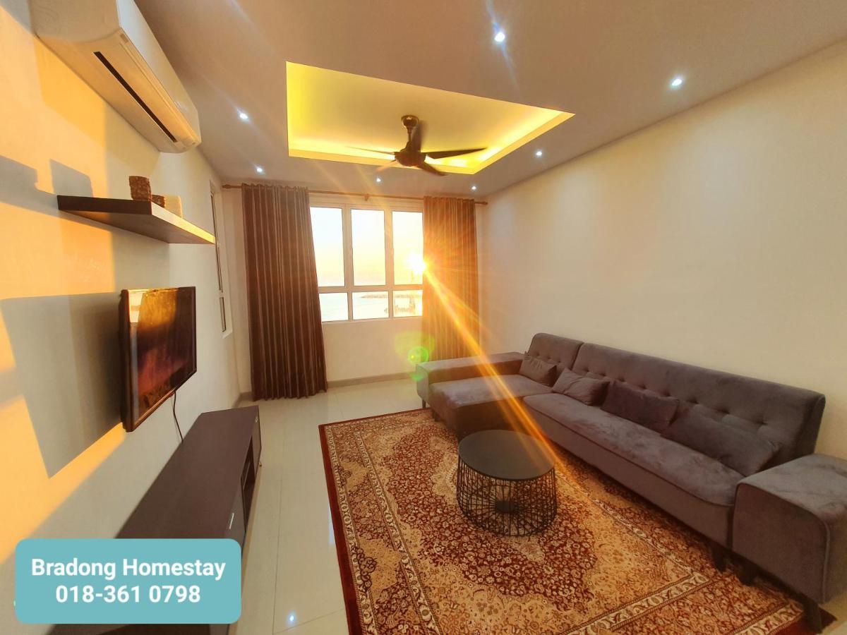 Bradong - Musllm Only, 3 Queen Bedrooms, Seaview, Infinity Pool, Gym, Near Drawbridge & Ktcc Mall * Kuala Terengganu